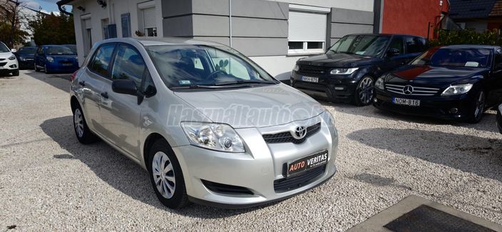 TOYOTA AURIS 1.4 Luna