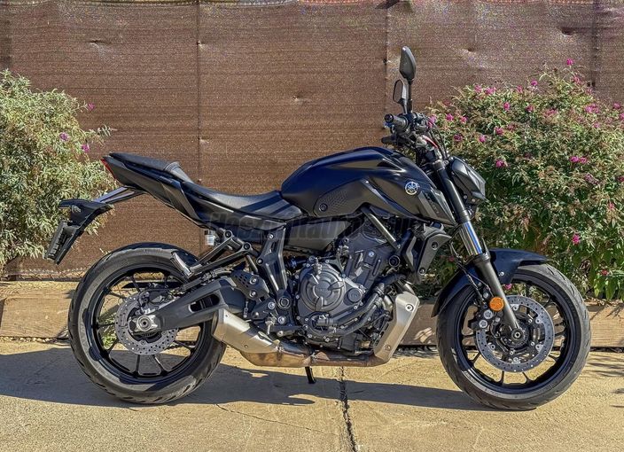 YAMAHA MT-07