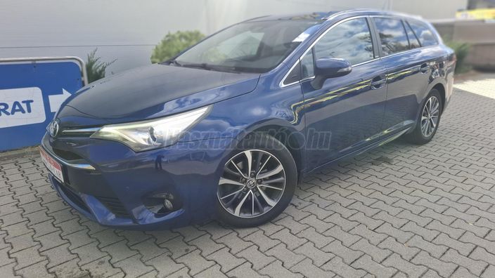 TOYOTA AVENSIS Touring Sports 1.8 Active Trend+
