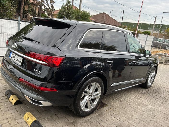 AUDI Q7 50 TDI Basis quattro Tiptronic ic [7 személy]