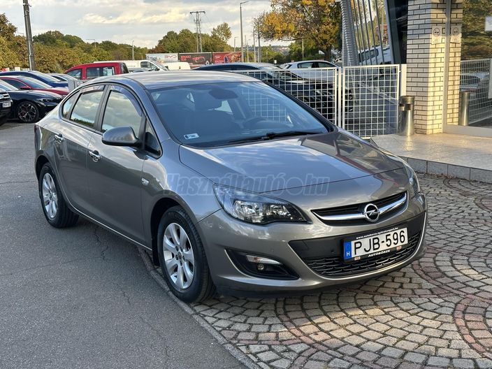 OPEL ASTRA J Sedan 1.6 Enjoy EURO6