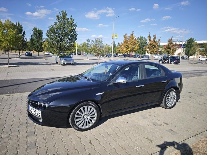 ALFA ROMEO 159