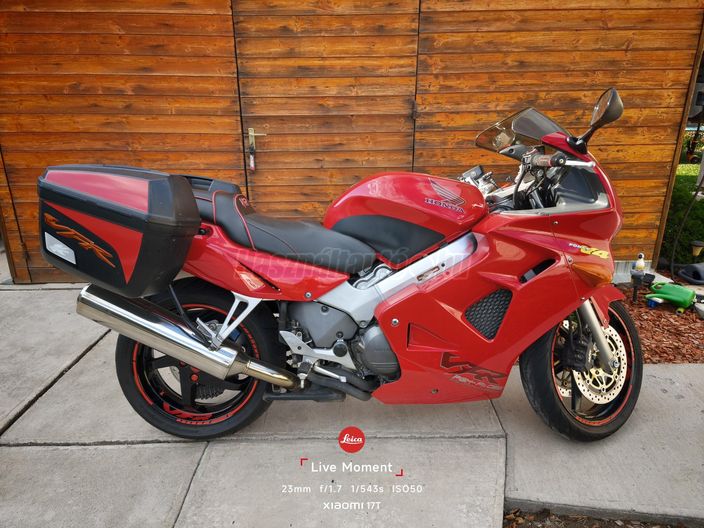 HONDA VFR 800