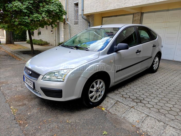 FORD FOCUS 1.4 Trend