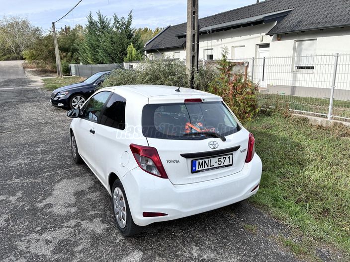 TOYOTA YARIS Van 1.4D-4D