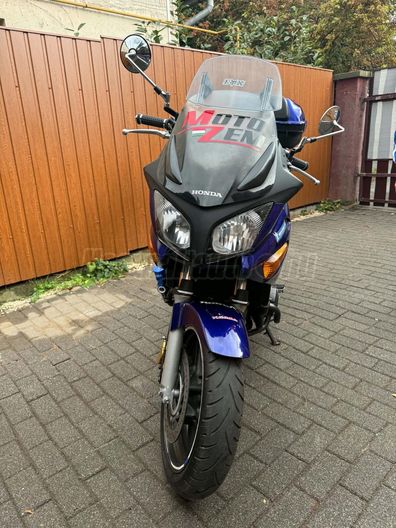 HONDA CBF 600