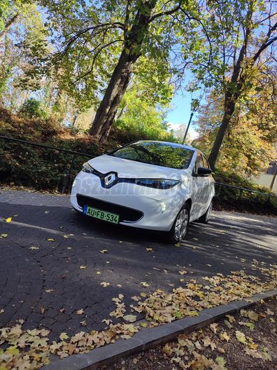 RENAULT ZOE