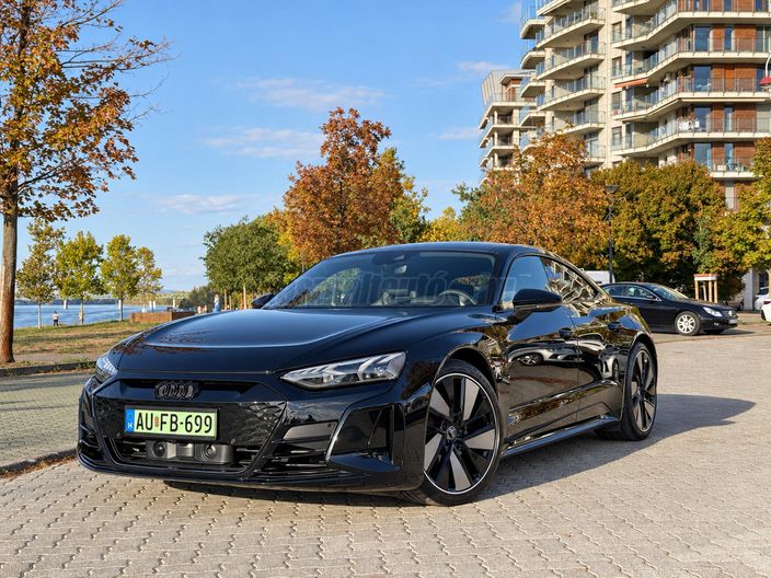 AUDI E-TRON GT