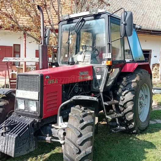 MTZ 892