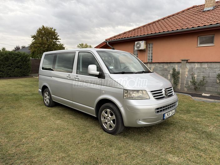 VOLKSWAGEN CARAVELLE