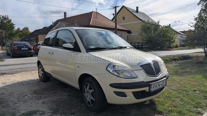 LANCIA YPSILON 1.2