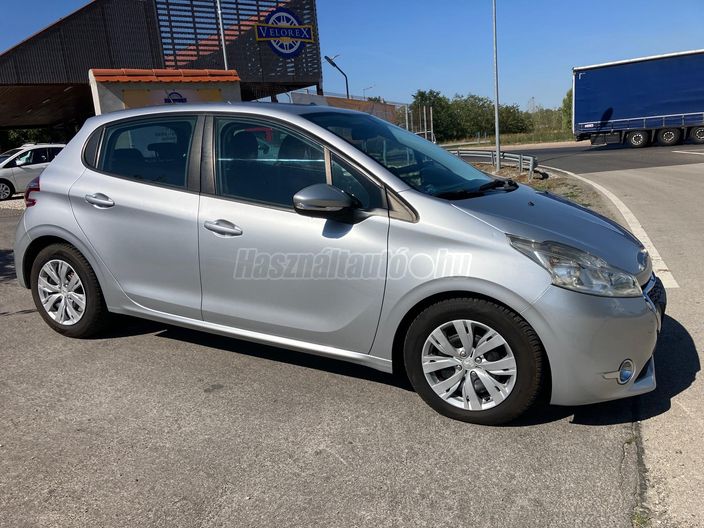 PEUGEOT 208 1.4 HDi Active