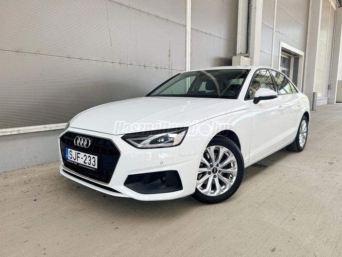 AUDI A4 35 TFSI S line S-tronic