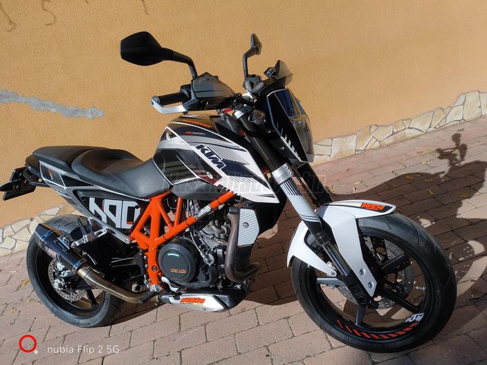 KTM 690 DUKE