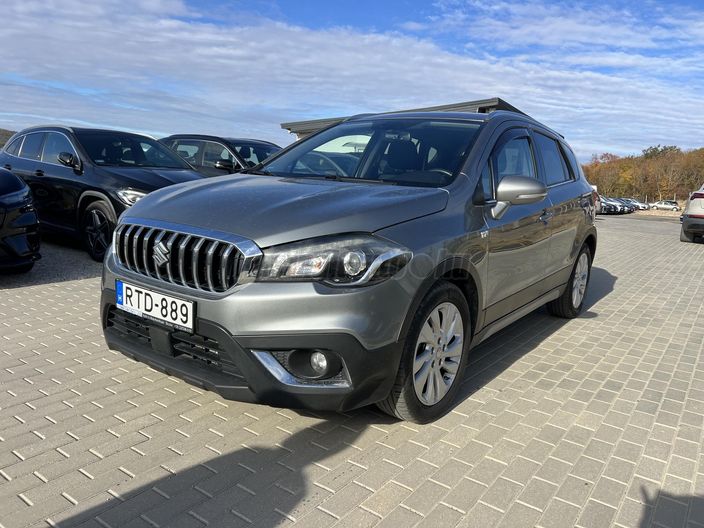 SUZUKI S-CROSS