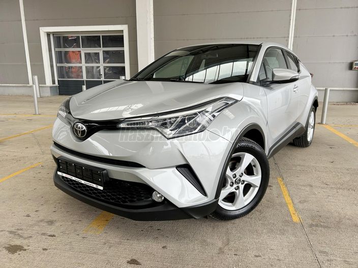 TOYOTA C-HR 1.2T Comfort Business