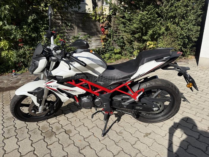 BENELLI BN 125