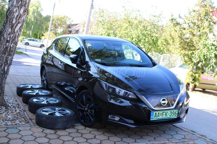 NISSAN LEAF N-Connecta 40kWh (Automata)