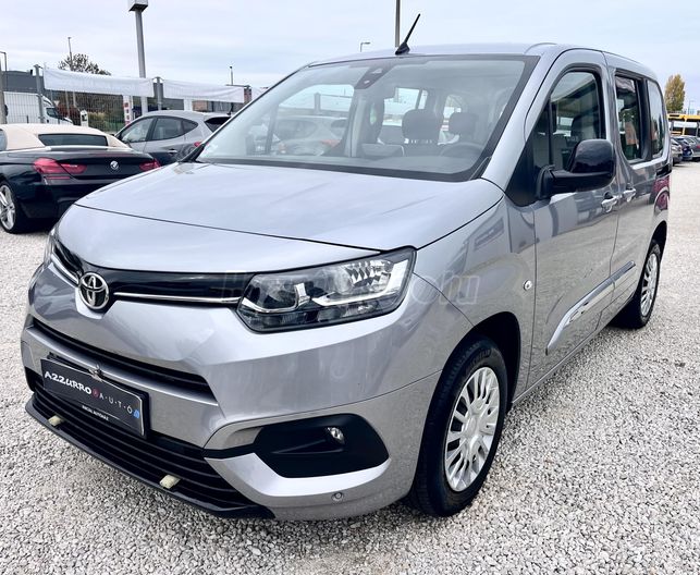 TOYOTA PROACE City Verso 1.2T Family Plus L1H1 [7 személy]