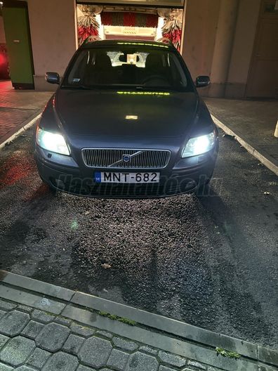 VOLVO V50 2.4 D [D5] (Automata)