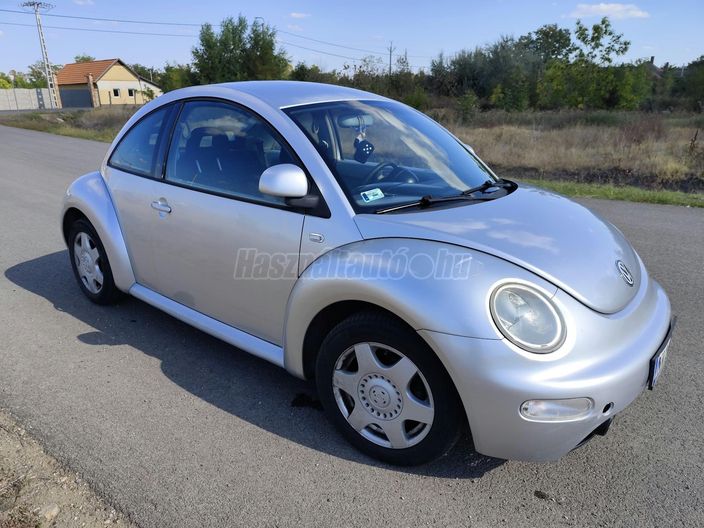 VOLKSWAGEN NEW BEETLE 2.0