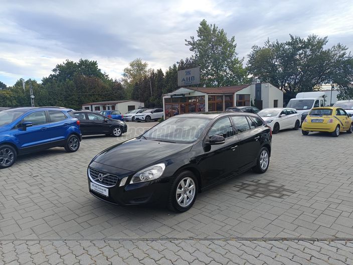 VOLVO V60 1.6 D [D2] Kinetic