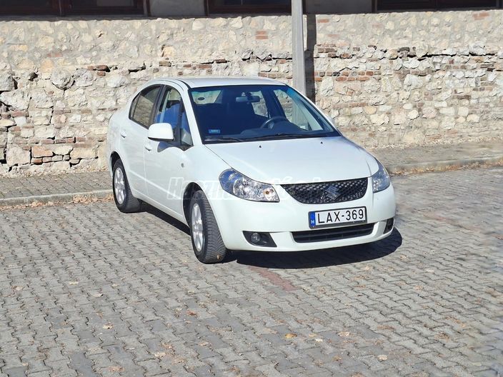 SUZUKI SX4 Sedan 1.6 GLX AC