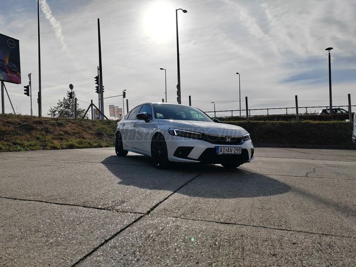 HONDA CIVIC 2.0 i-MMD Hybrid Sport eCVT