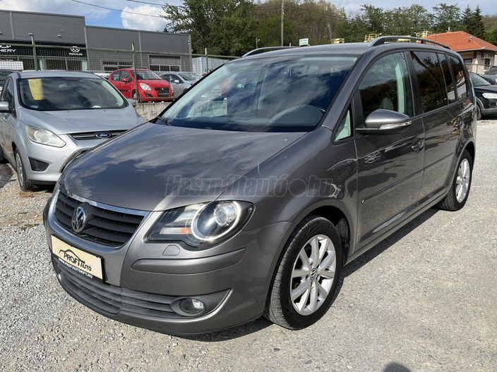 VOLKSWAGEN TOURAN 1.4 TSi Trendline Family