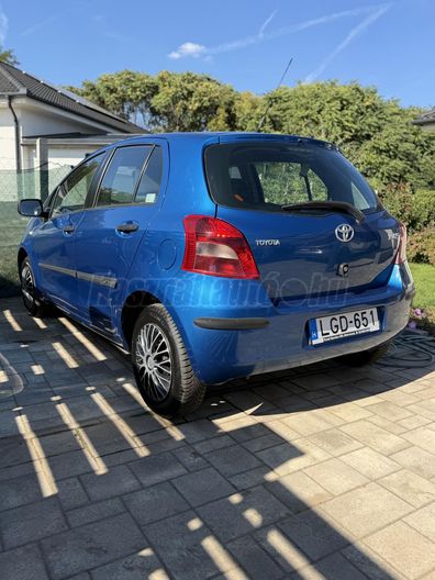 TOYOTA YARIS 1.0 998 Ice