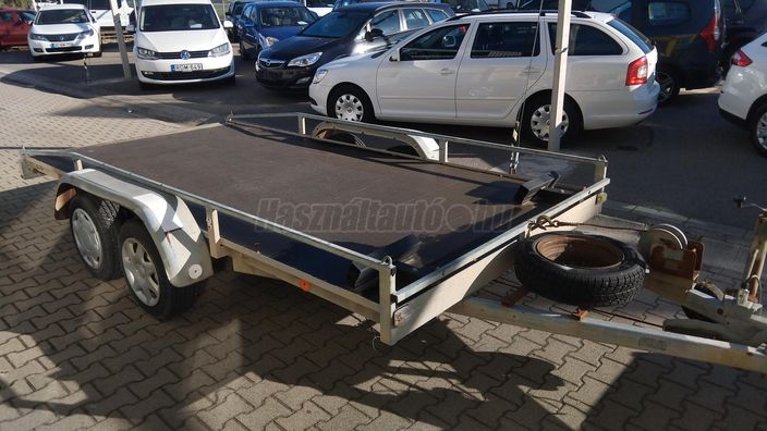 KNOTT TRAILER