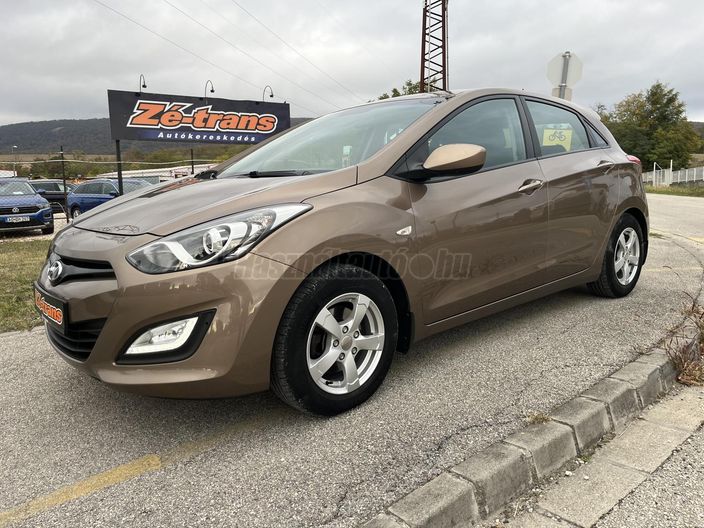HYUNDAI I30 1.4i Life