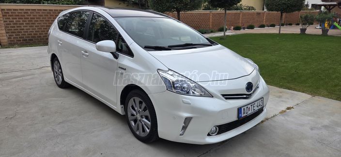 TOYOTA PRIUS+ 1.8 HSD Executive e-CVT