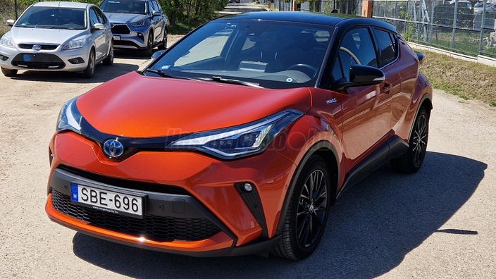 TOYOTA C-HR 2.0 Hybrid Premiere Edition e-CVT
