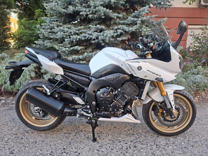 YAMAHA FZ8-S