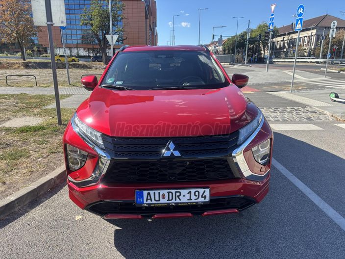 MITSUBISHI ECLIPSE CROSS 2.4 PHEV Instyle Navi 4WD CVT