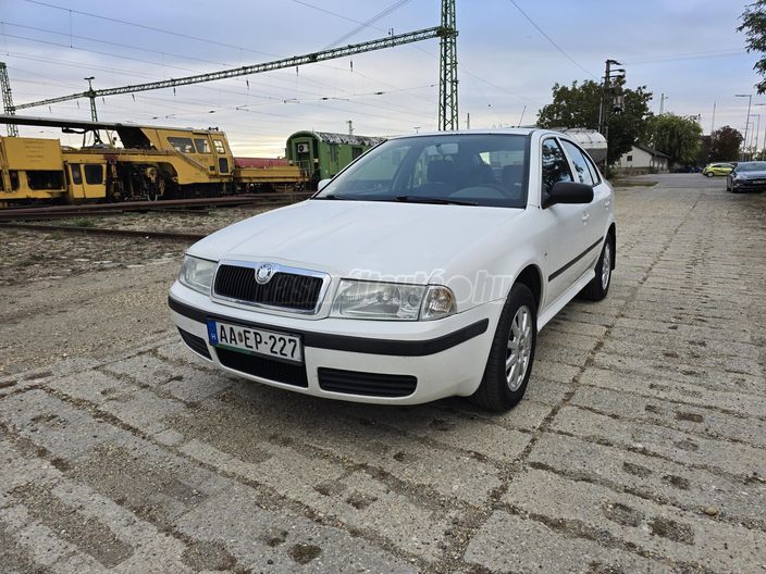 SKODA OCTAVIA 1.6 Tour