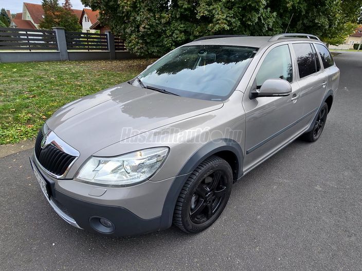 SKODA OCTAVIA Combi Scout 1.8 TSI
