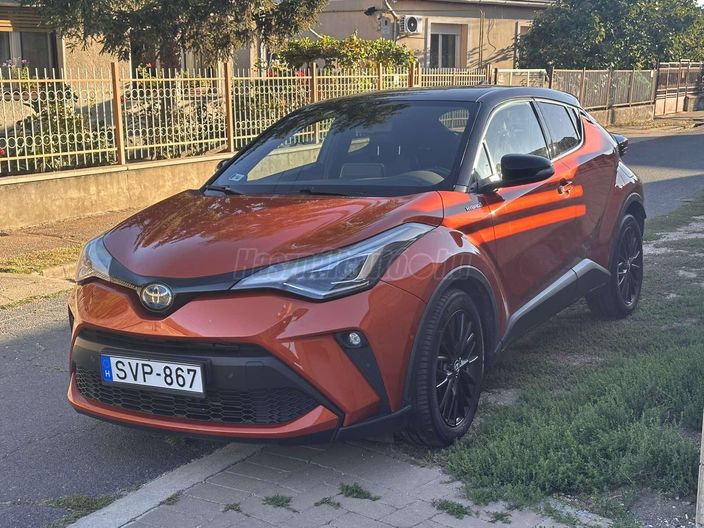 TOYOTA C-HR 2.0 Hybrid Executive e-CVT