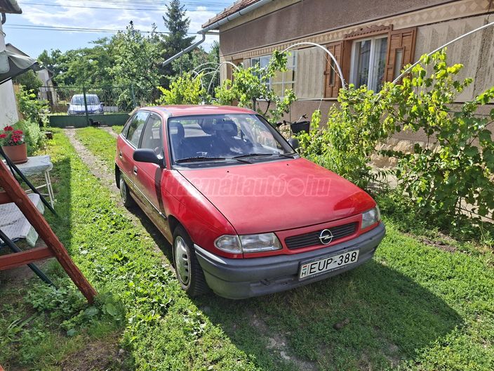 OPEL ASTRA F 1.4 GL