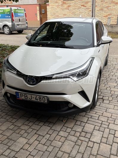 TOYOTA C-HR 1.8 Hybrid Active (ülésfűtéssel) e-CVT