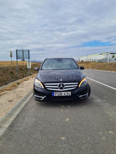 MERCEDES-BENZ B 220 CDI BlueEFFICIENCY (Automata)