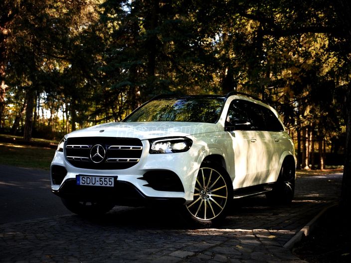 MERCEDES-BENZ GLS 400 d 4Matic 9G-TRONIC (7 személyes )
