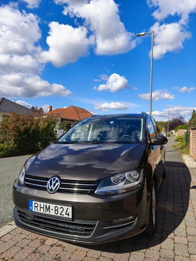 VOLKSWAGEN SHARAN 2.0 CR TDI Highline DSG [7 személy]