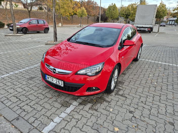 OPEL ASTRA J GTC 1.6 T Start-Stop Active