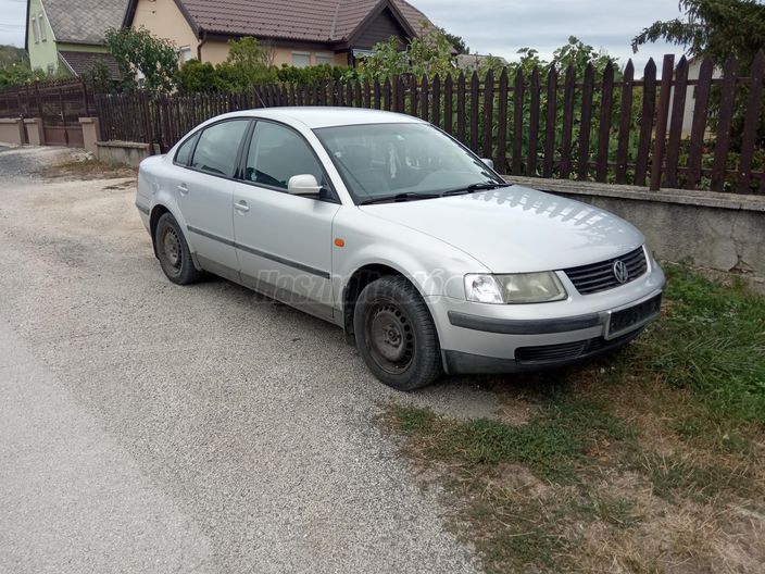 VOLKSWAGEN PASSAT 1.9 TDI Highline