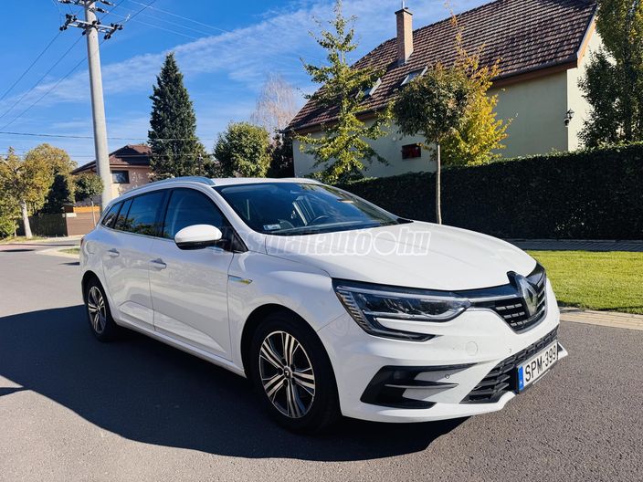 RENAULT MEGANE Grandtour 1.5 Blue dCi Intens
