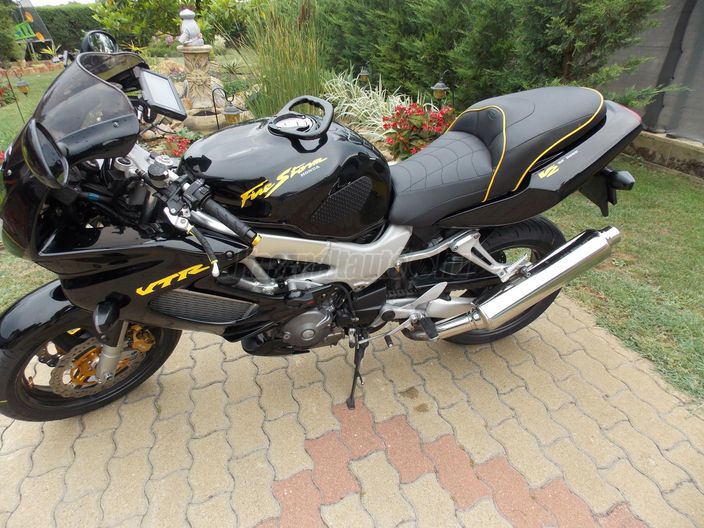 HONDA VTR