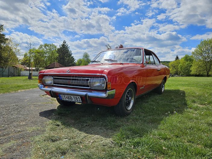 OPEL COMMODORE
