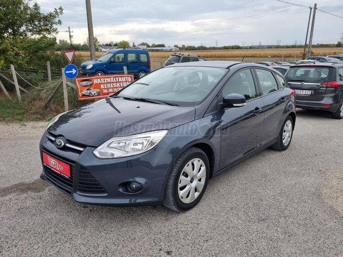 FORD FOCUS 1.6 Ti-VCT Champions